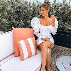 Villa Vidal White Puffed Sleeve Dress